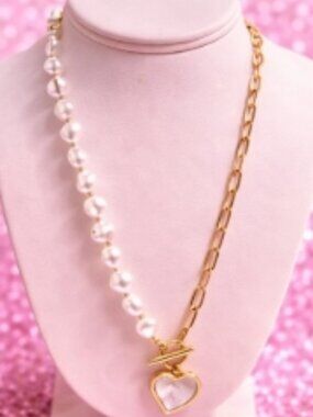 GLAMOUR DENKAYS FASHION NECKLACE